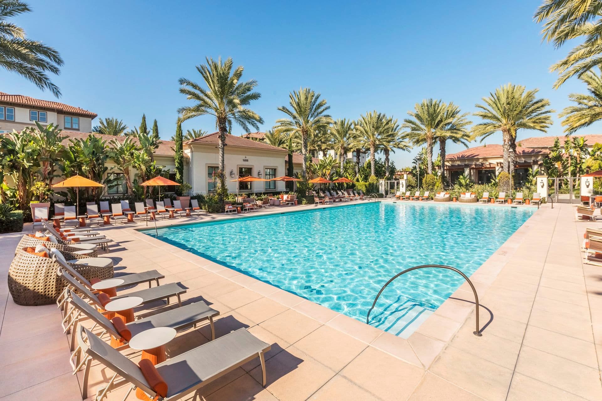Amalfi in Tustin mold claim information