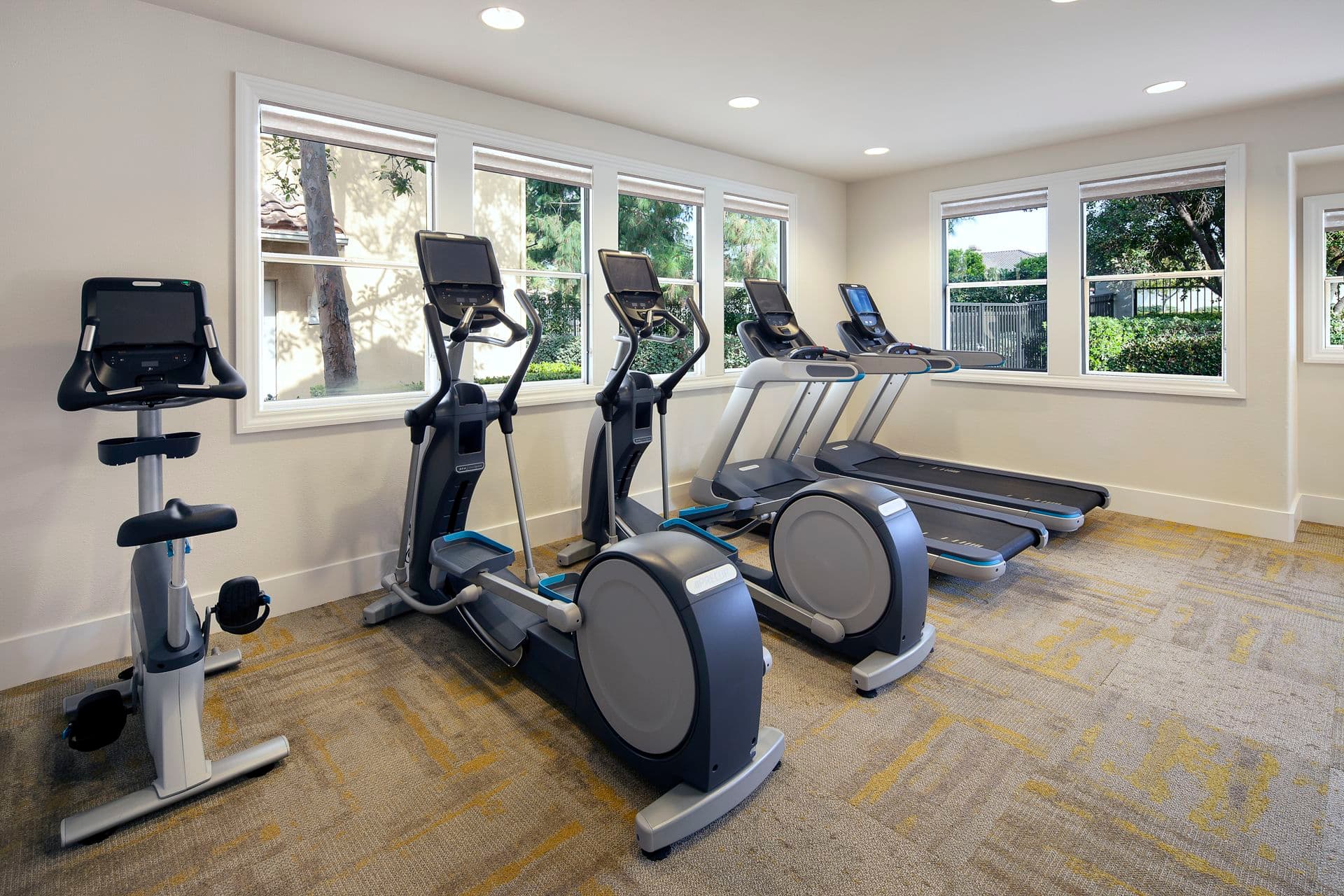 Rancho Santa Fe in Tustin mold claim information